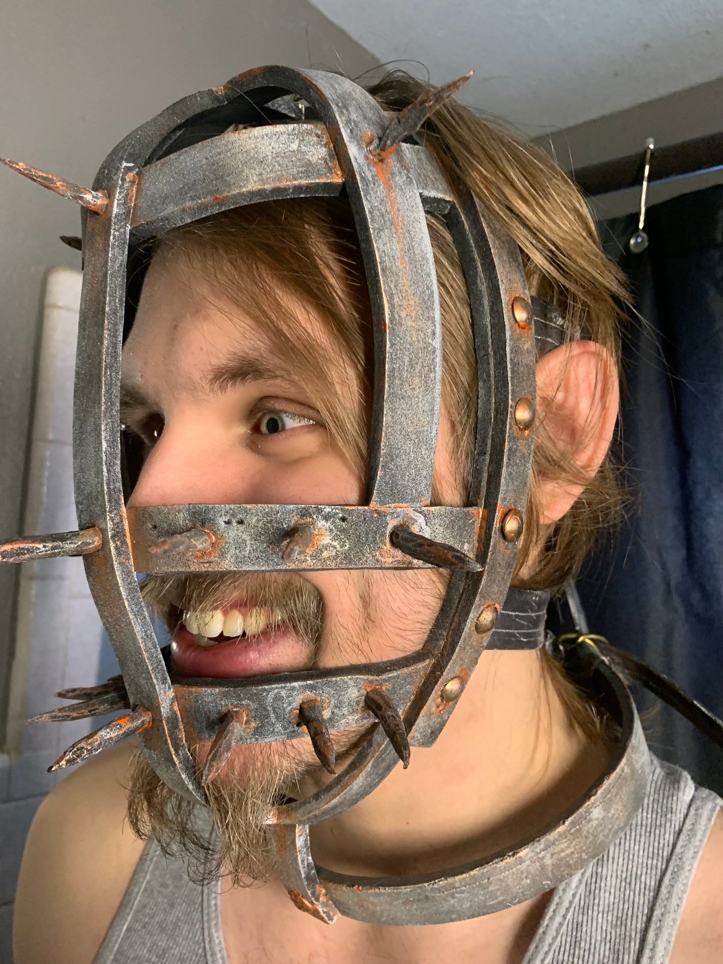 Spiked Head Cage