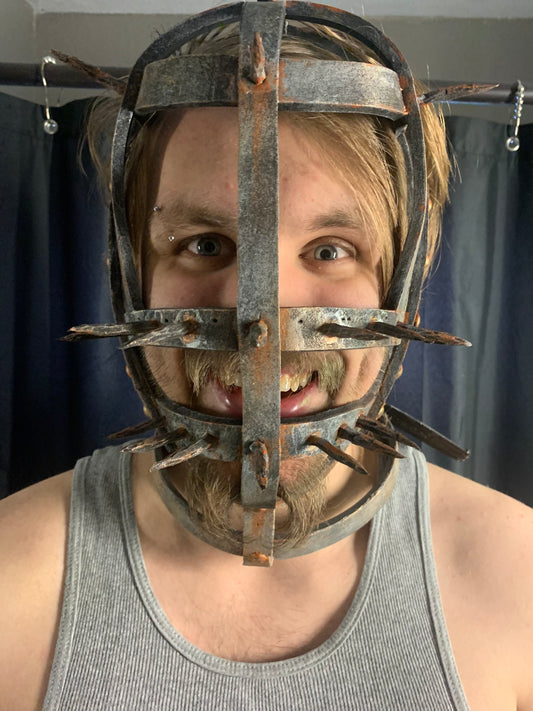 Spiked Head Cage